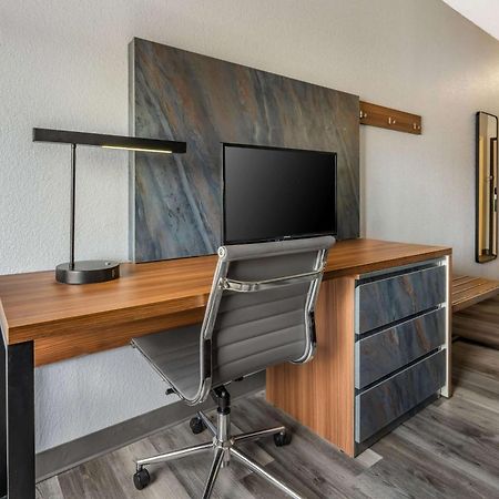 Quality Inn & Suites Manhattan Ngoại thất bức ảnh
