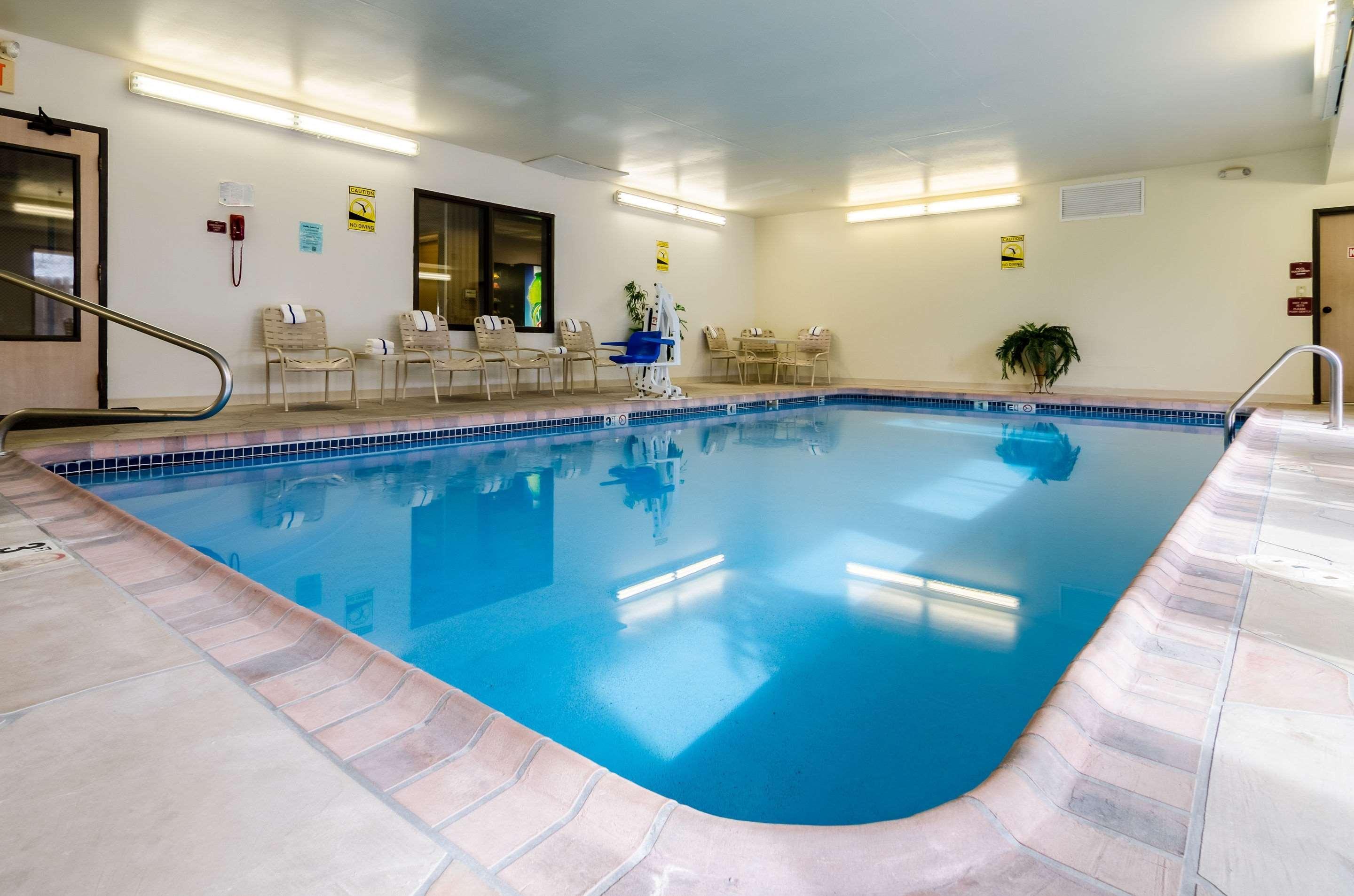 Quality Inn & Suites Manhattan Ngoại thất bức ảnh