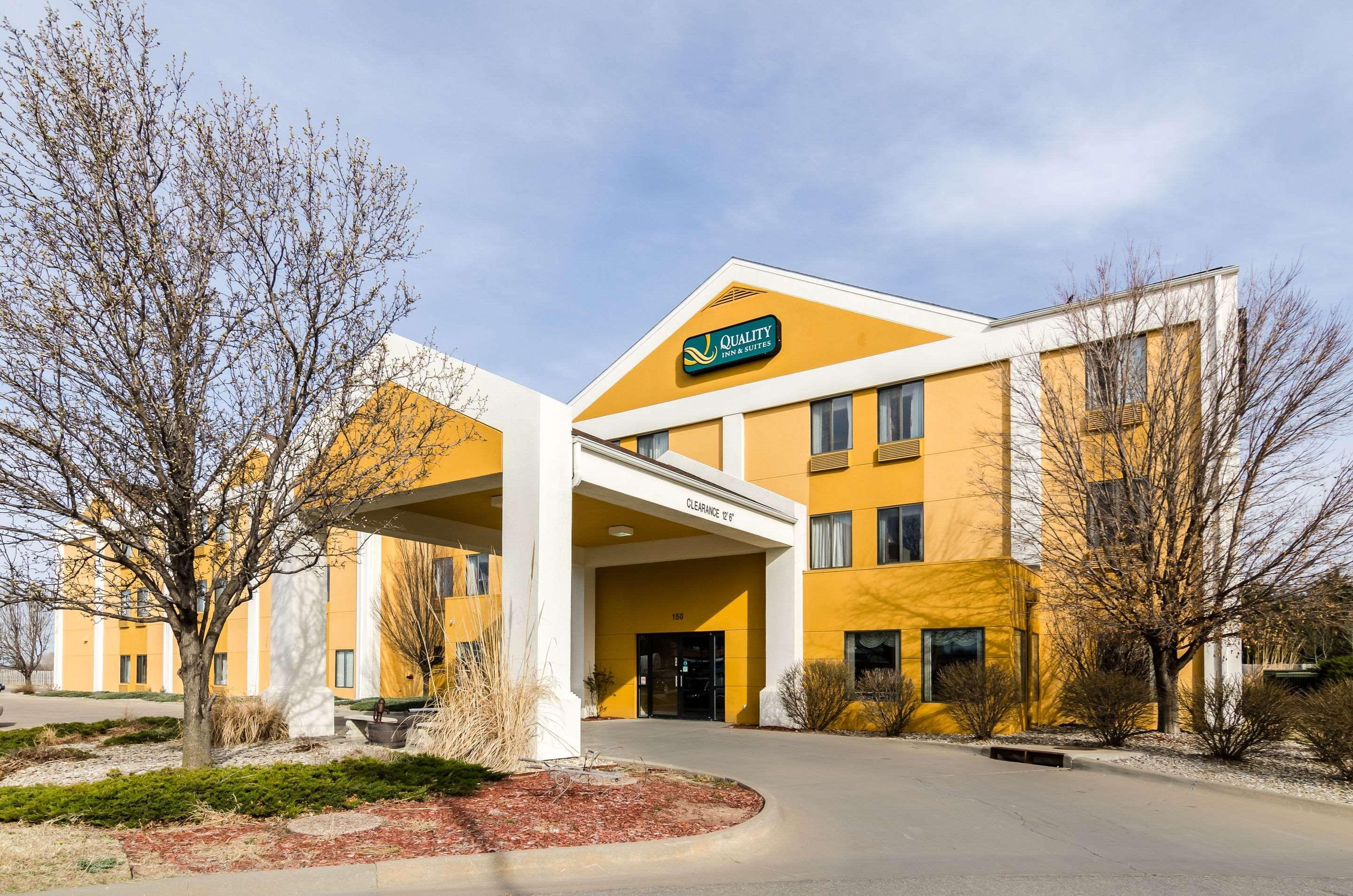Quality Inn & Suites Manhattan Ngoại thất bức ảnh