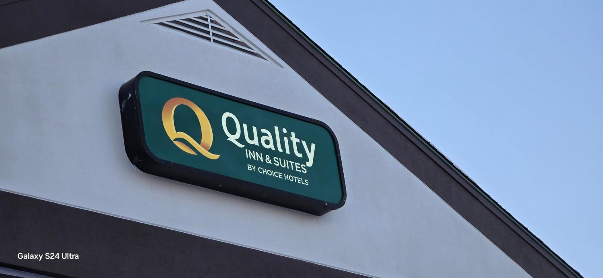 Quality Inn & Suites Manhattan Ngoại thất bức ảnh