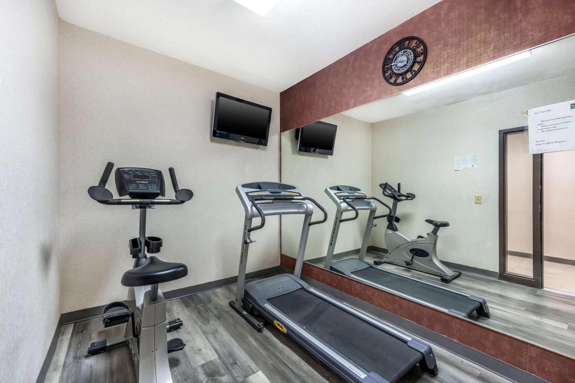 Quality Inn & Suites Manhattan Ngoại thất bức ảnh